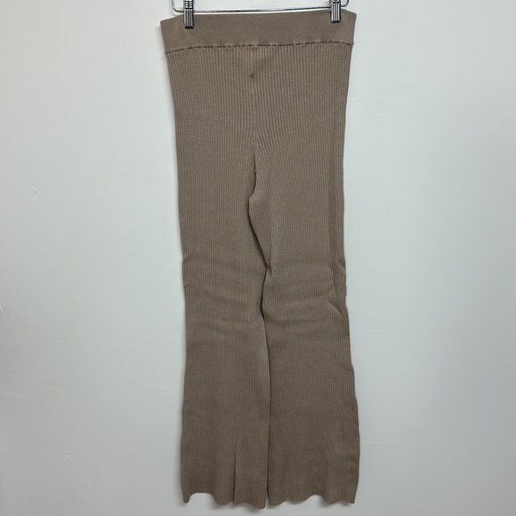 L'academie Camden Knit Pants Tan Large - Picture 6 of 9